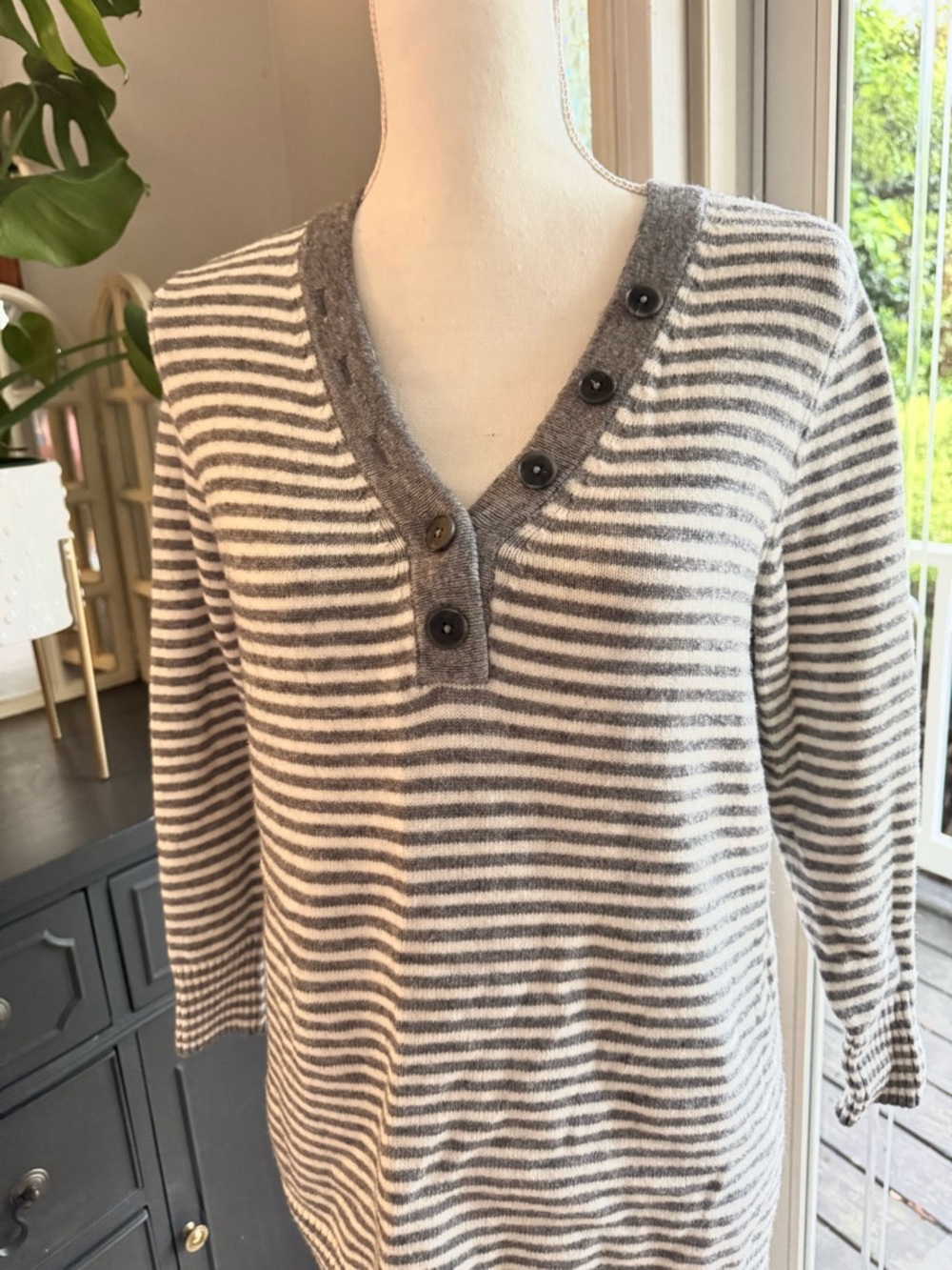 Anthropologie Grey and White Striped Knit Sweater Size S